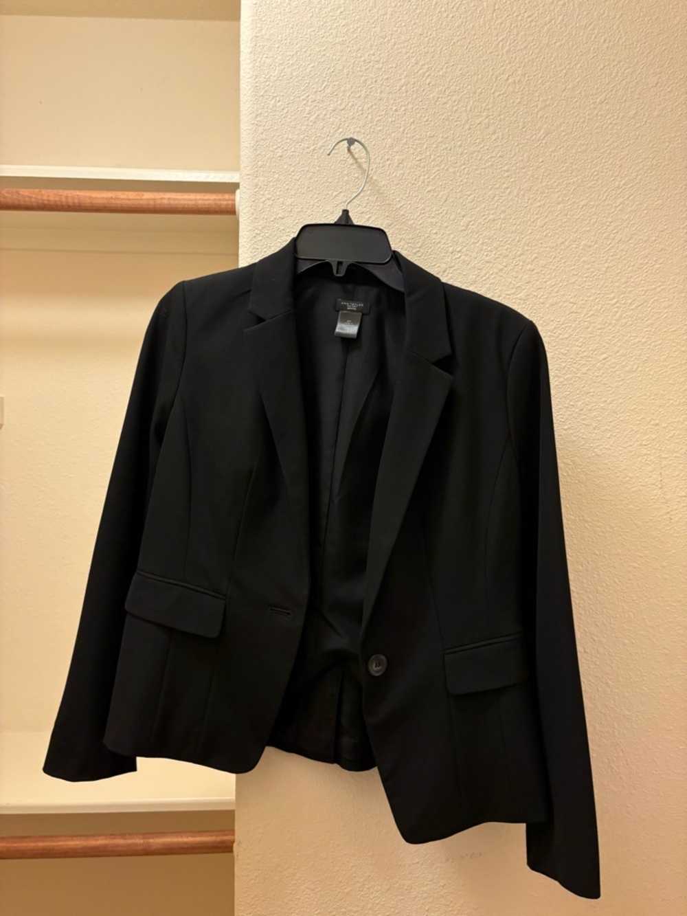 Ann Taylor Black Single-Button Women's Blazer